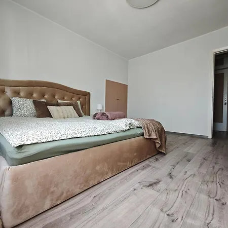 Centre Home, Private Parking Apartman Tallinn